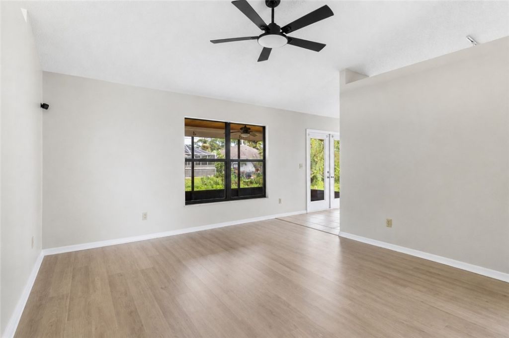 538 Alamanda Avenue, Sebastian, FL 32958 Photo