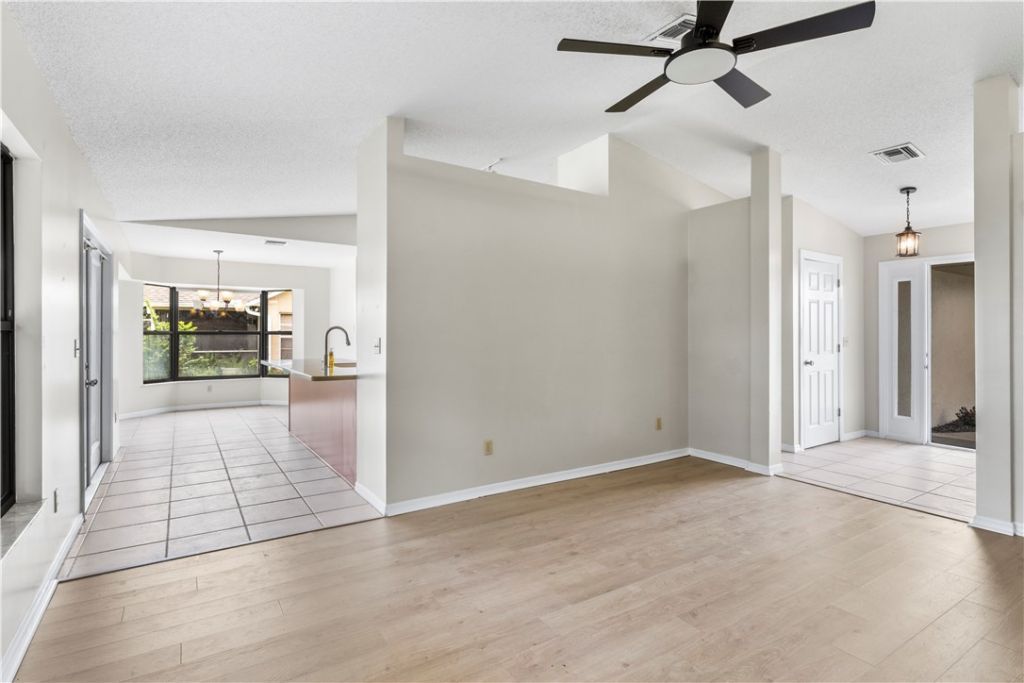 538 Alamanda Avenue, Sebastian, FL 32958 Photo