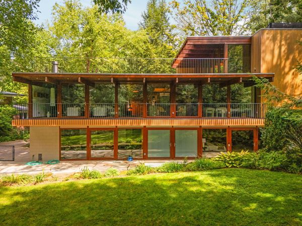1030 Spruce Drive, Ann Arbor, MI 48104