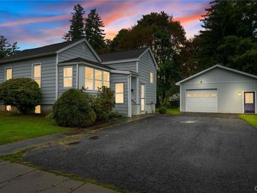 31 Richardson Avenue , Auburn, NY 13021