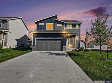 17604 Willit Street, Bennington, NE 68007