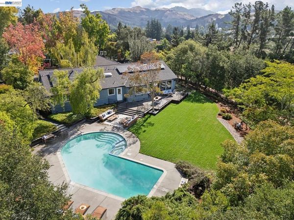 68 LAMBETH SQ, Moraga, CA 94556