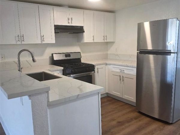 4326 W 142nd Street, Unit 8, Hawthorne, CA 90250