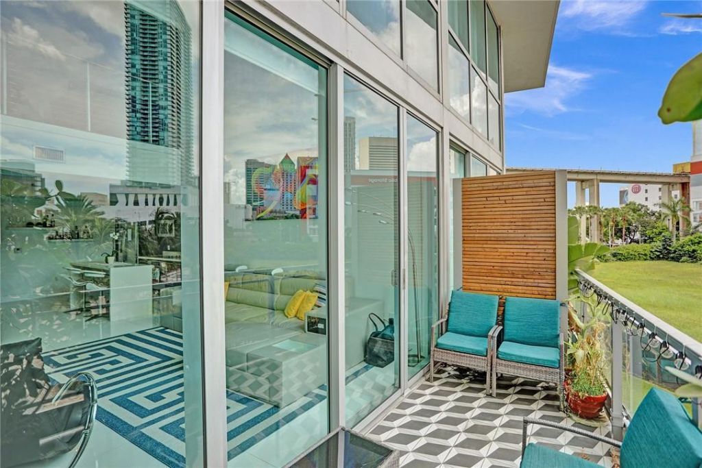 90 SW 3rd Street, Unit TH300B, Miami, FL 33130 Photo
