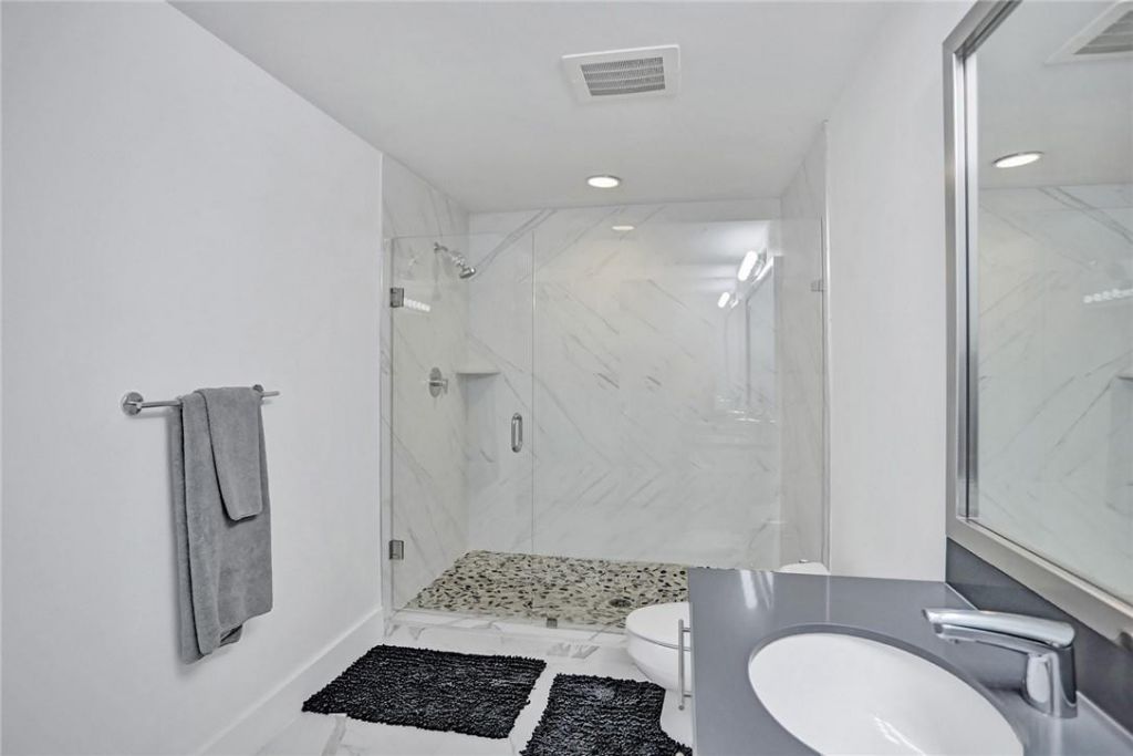 90 SW 3rd Street, Unit TH300B, Miami, FL 33130 Photo