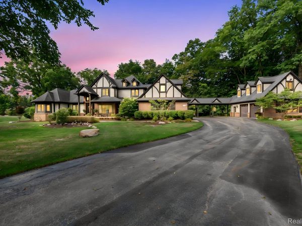 19821 Westhill Street , Northville Township, Mi 48167