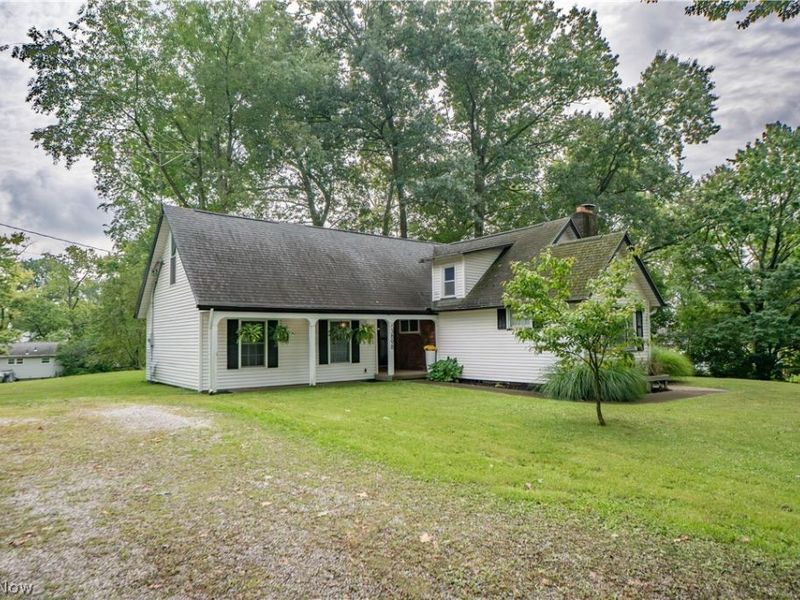 3898 Wales Avenue NW, Massillon, OH 44646 Photo 2