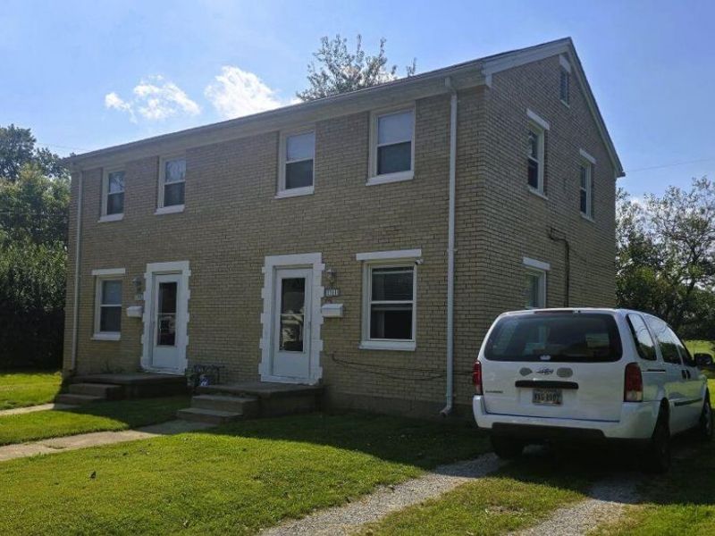 1309-1311 W Cedarview Drive, Springfield, OH 45503 Photo 3