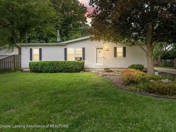 6240 Yunker Street, Lansing, MI 48911