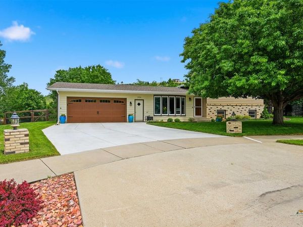 2728 Harney Place, Rapid City, SD 57702