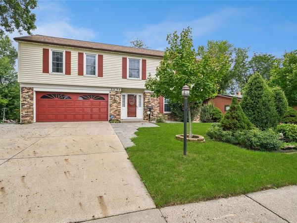 3334 Shasta Drive NE, Cedar Rapids, IA 52402