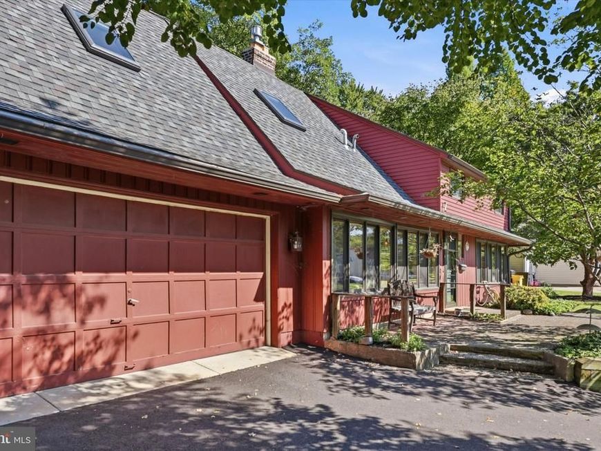 8813 Patton Road, Wyndmoor, PA 19038 Main Photo