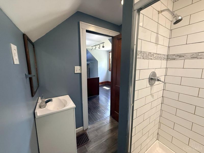 1633 First Avenue, Cincinnati, OH 45205 Photo 8