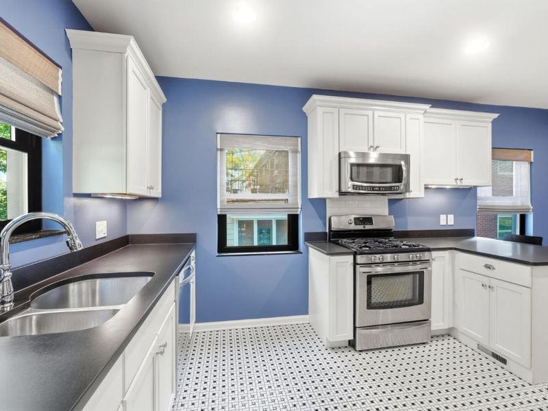 2898 Temple Avenue, Cincinnati, OH 45211 Photo 21