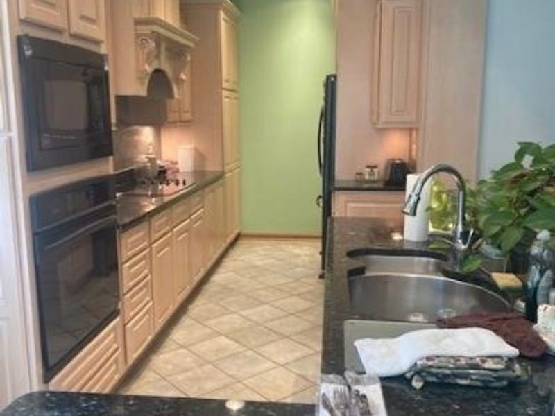 2035 Canterbury Court, Troy, OH 45373 Photo 8