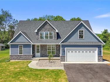 15 Quarry Lane, Horseheads, NY 14845