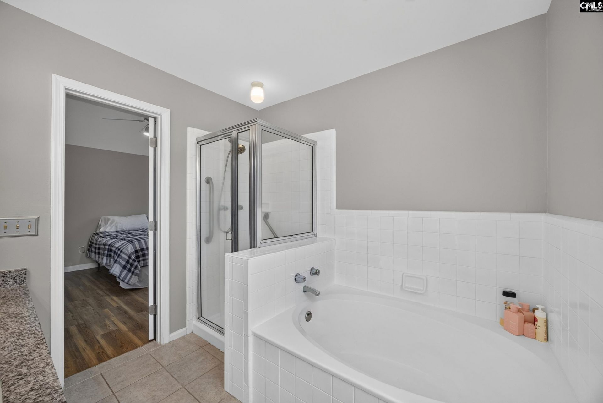 113 Grimsby Lane Photo 15