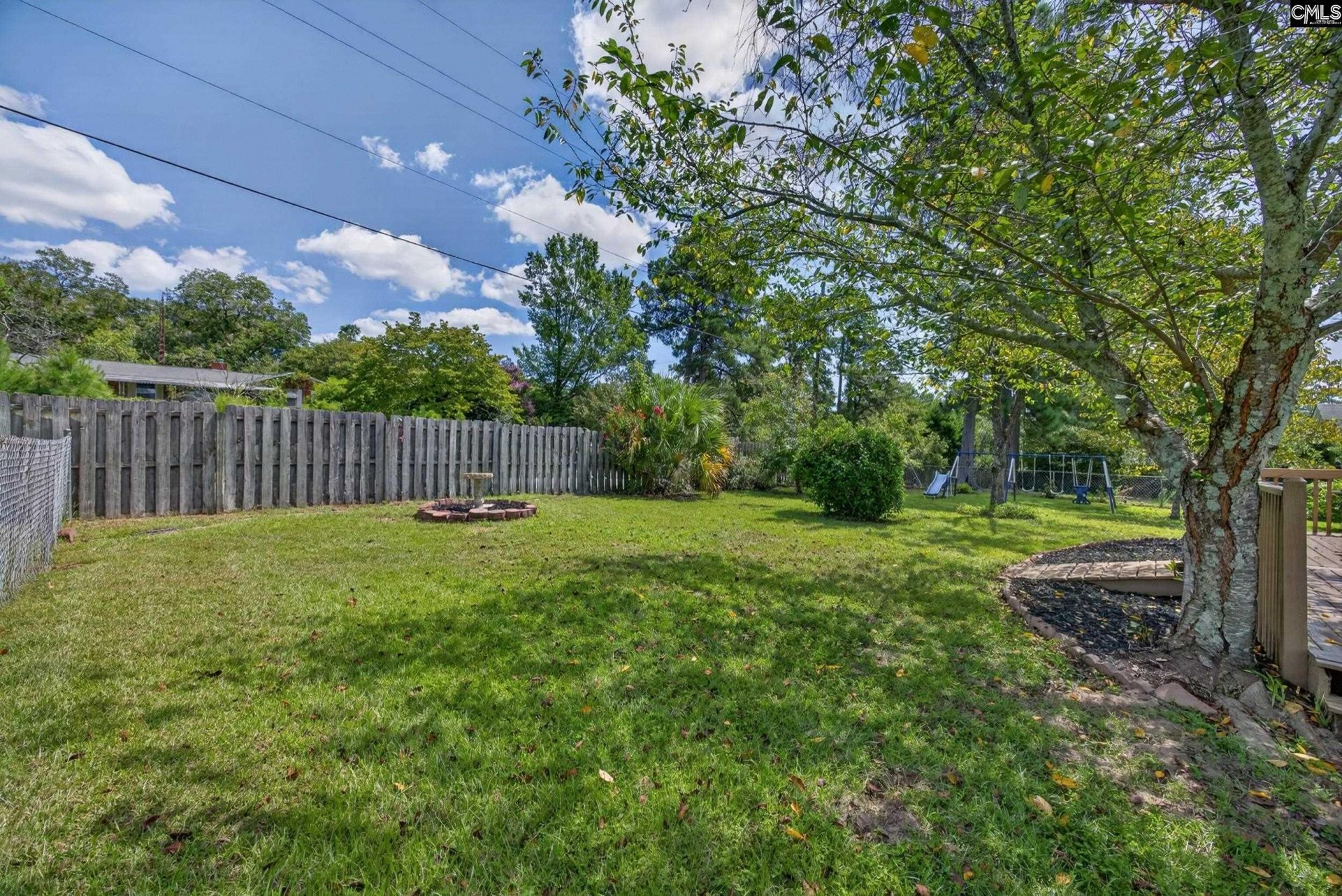 113 Grimsby Lane Photo 23