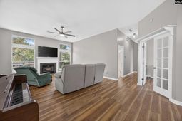 113 Grimsby Lane photo 4