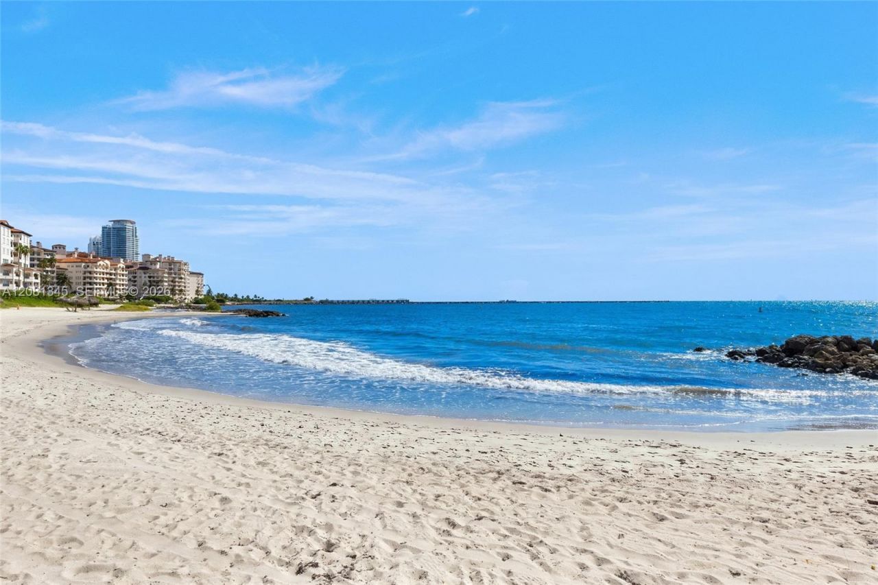 8011 Fisher Island Dr, Unit 8011, Miami Beach, FL 33109 Photo