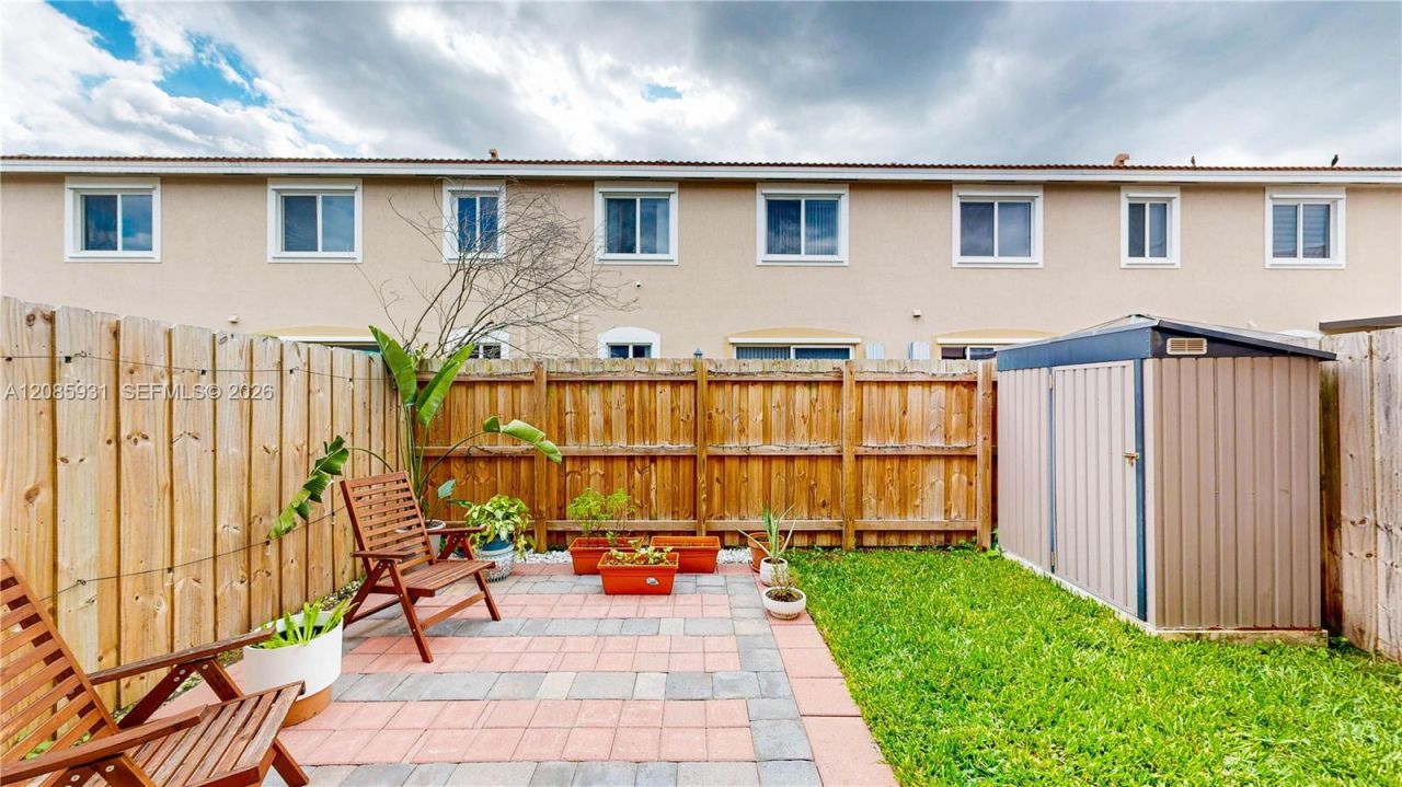 1040 SE 24th Ave, Homestead, FL 33035 Photo