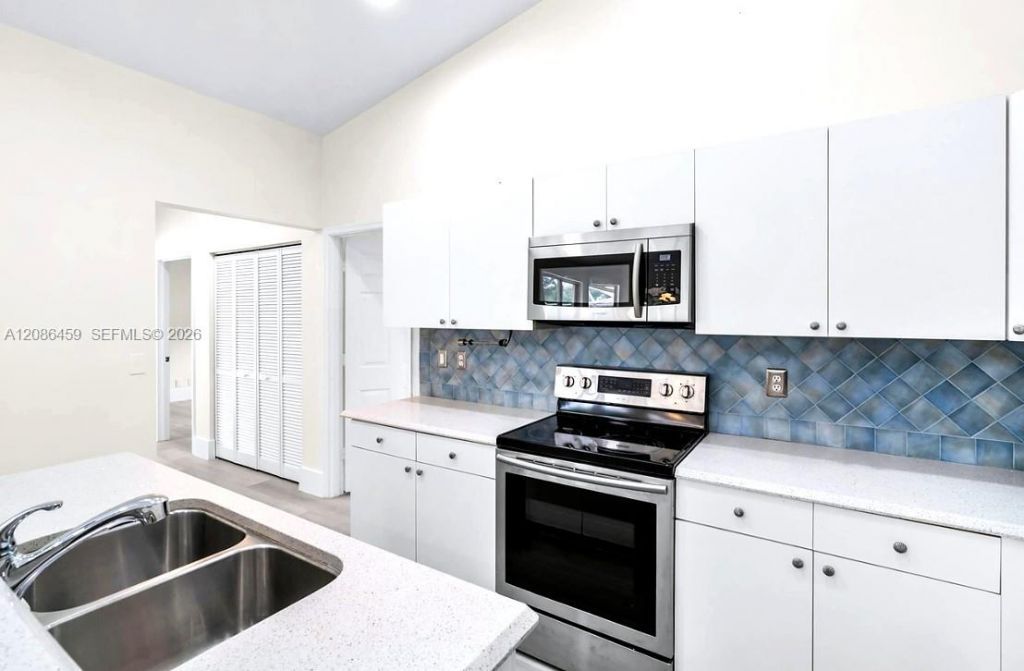 5851 NW 40th Ln, Coconut Creek, FL 33073 Photo
