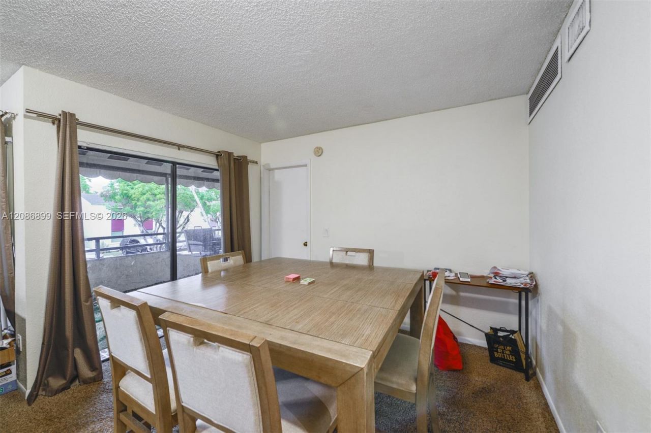 20220 NE 3rd Ct, Unit 2, Miami, FL 33179 Photo