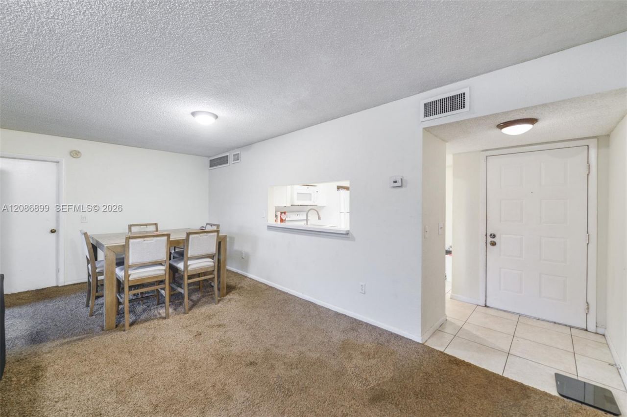 20220 NE 3rd Ct, Unit 2, Miami, FL 33179 Photo