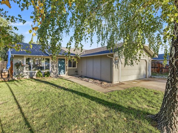 123 Eagle View Drive, Eagle Point, OR 97524