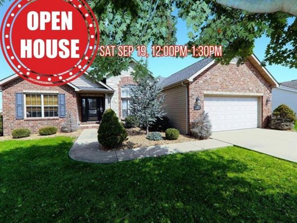 5537 S Woods Manor Drive, Smithton, IL 62285