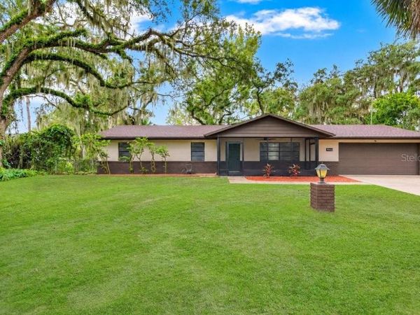 10410 CYPRESS ROAD , LEESBURG, FL 34788
