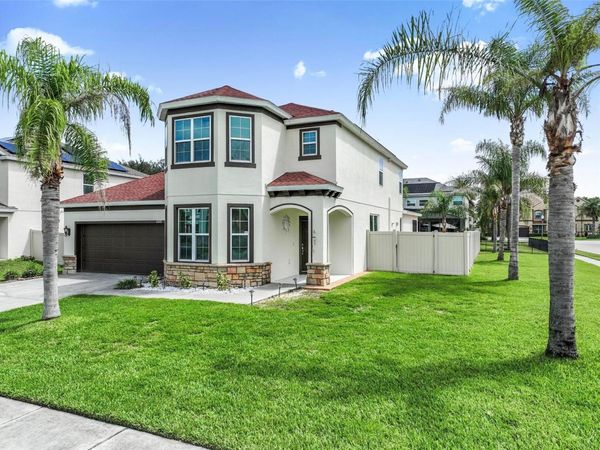 2001 RED BLUFF AVENUE, APOPKA, FL 32712