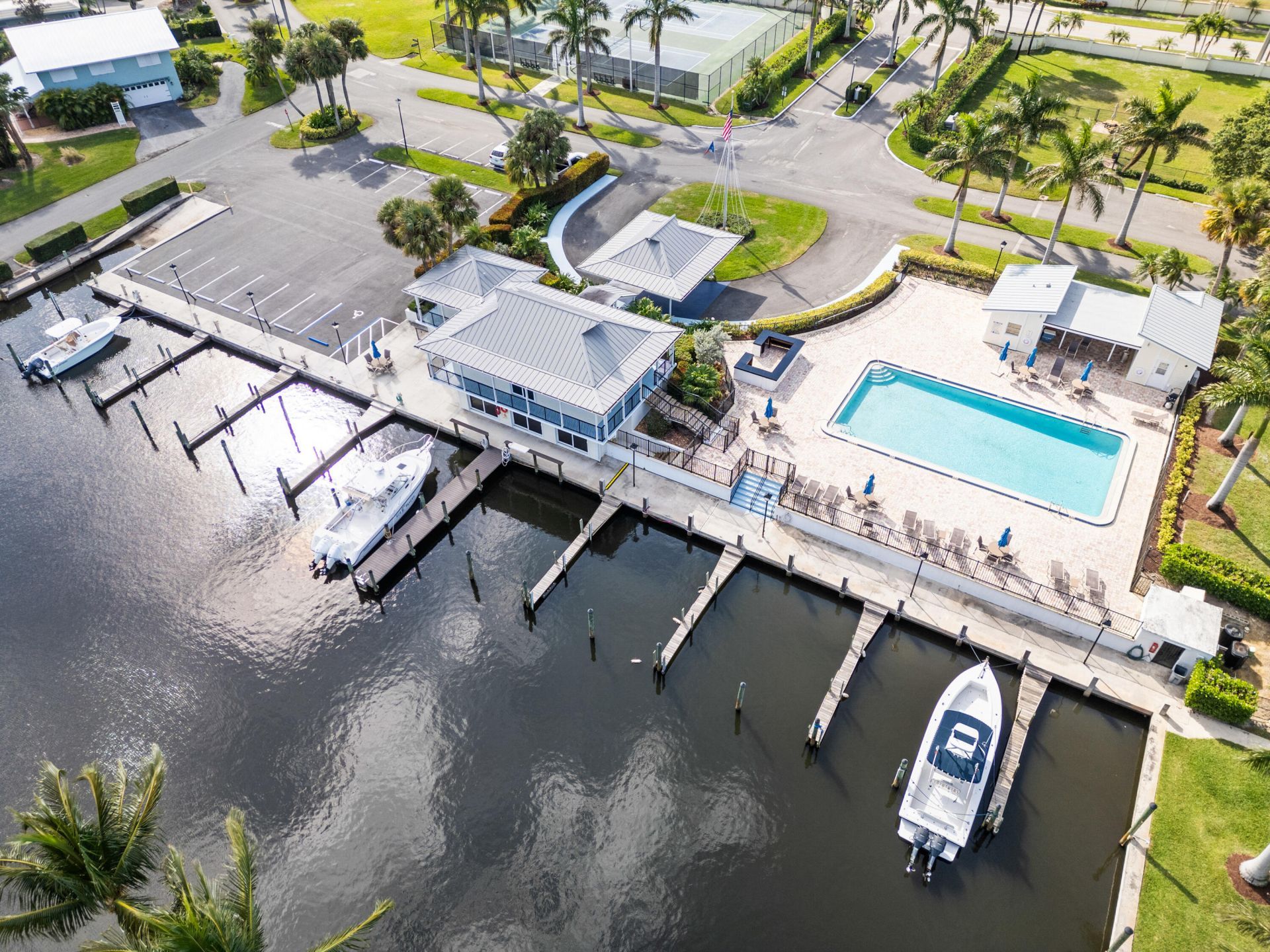 8945 SE Harbor Island Way, Hobe Sound, FL 33455 Photo