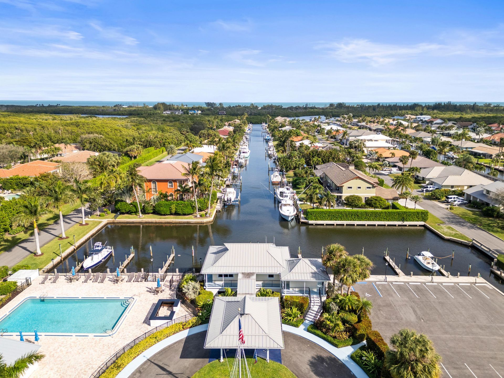 8945 SE Harbor Island Way, Hobe Sound, FL 33455 Photo