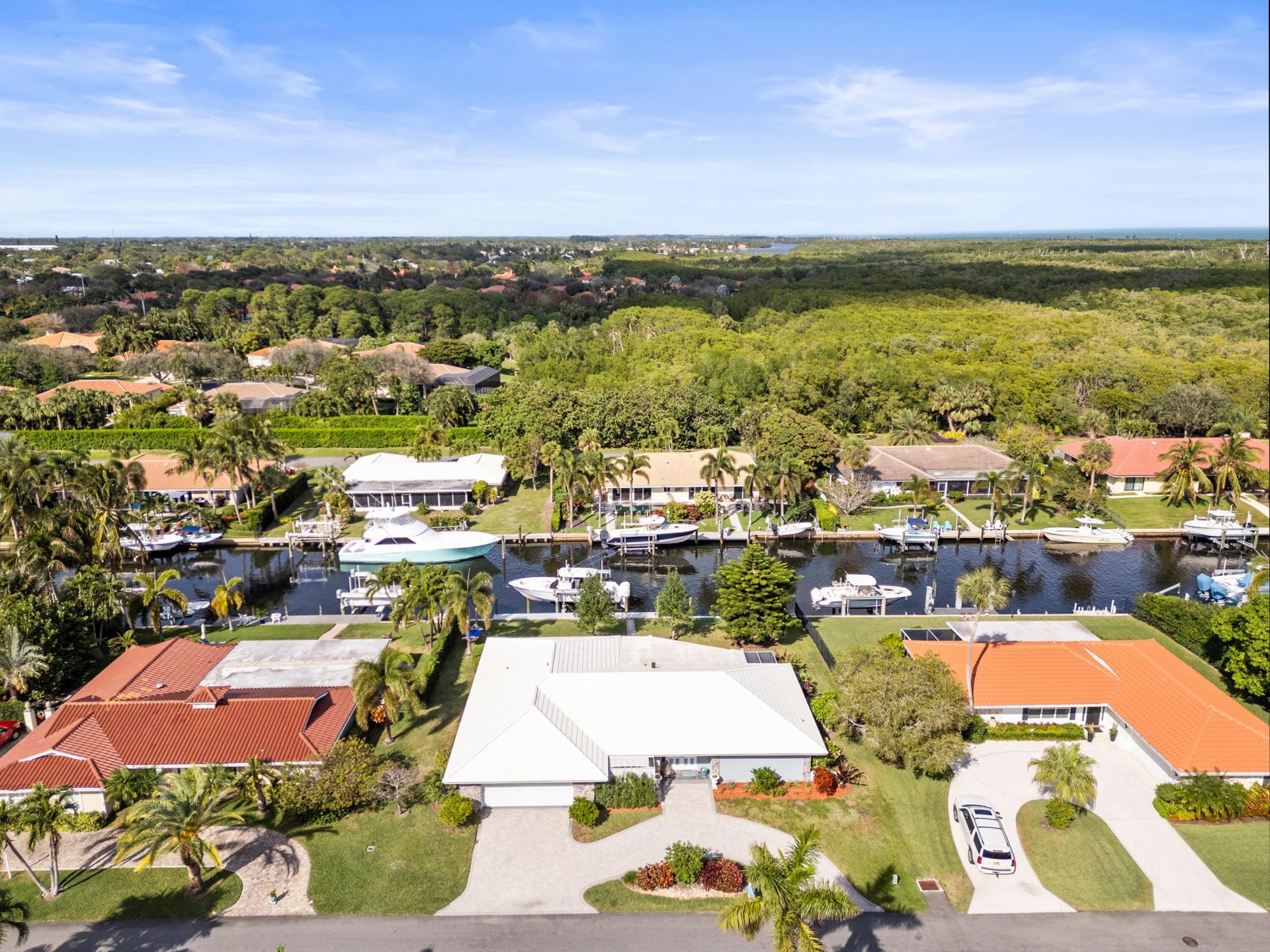 8945 SE Harbor Island Way, Hobe Sound, FL 33455 Photo