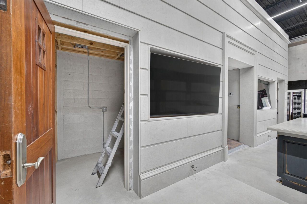 1334 S Killian Drive, Unit 1, Lake Park, FL 00000 Photo