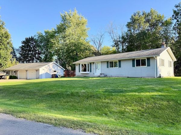 2829 SHELDON DRIVE, Oshkosh, WI 54942