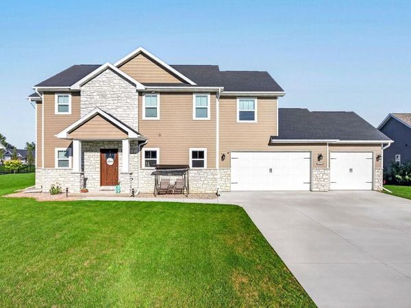 2215 SOFTWIND ROAD, Neenah, WI 54956