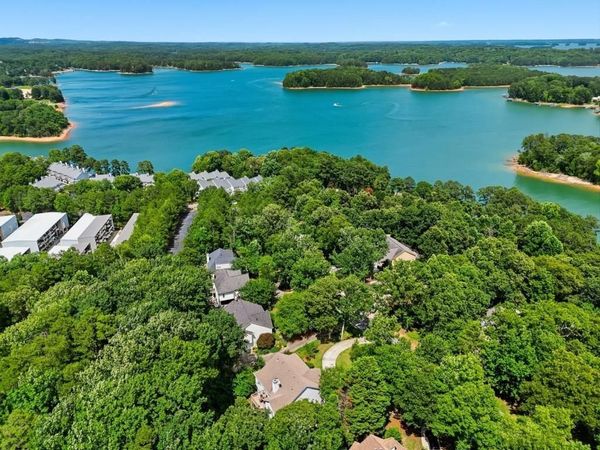 2085 Habersham Marina Road , Cumming, GA 30041