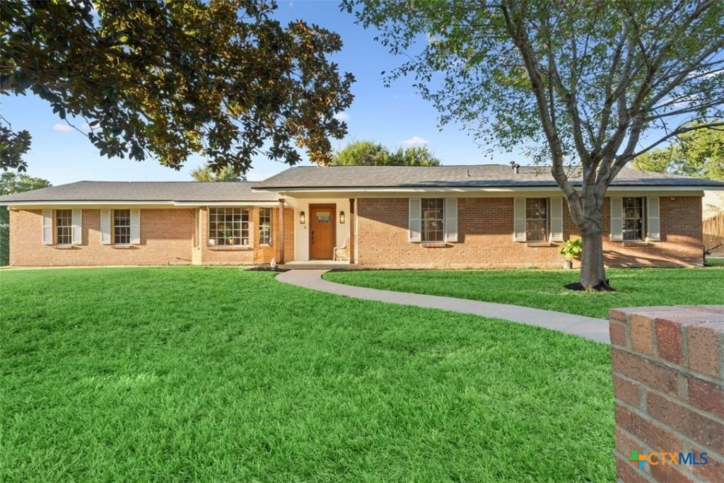 200 E 21st Avenue, Belton, TX 76513 Main Photo