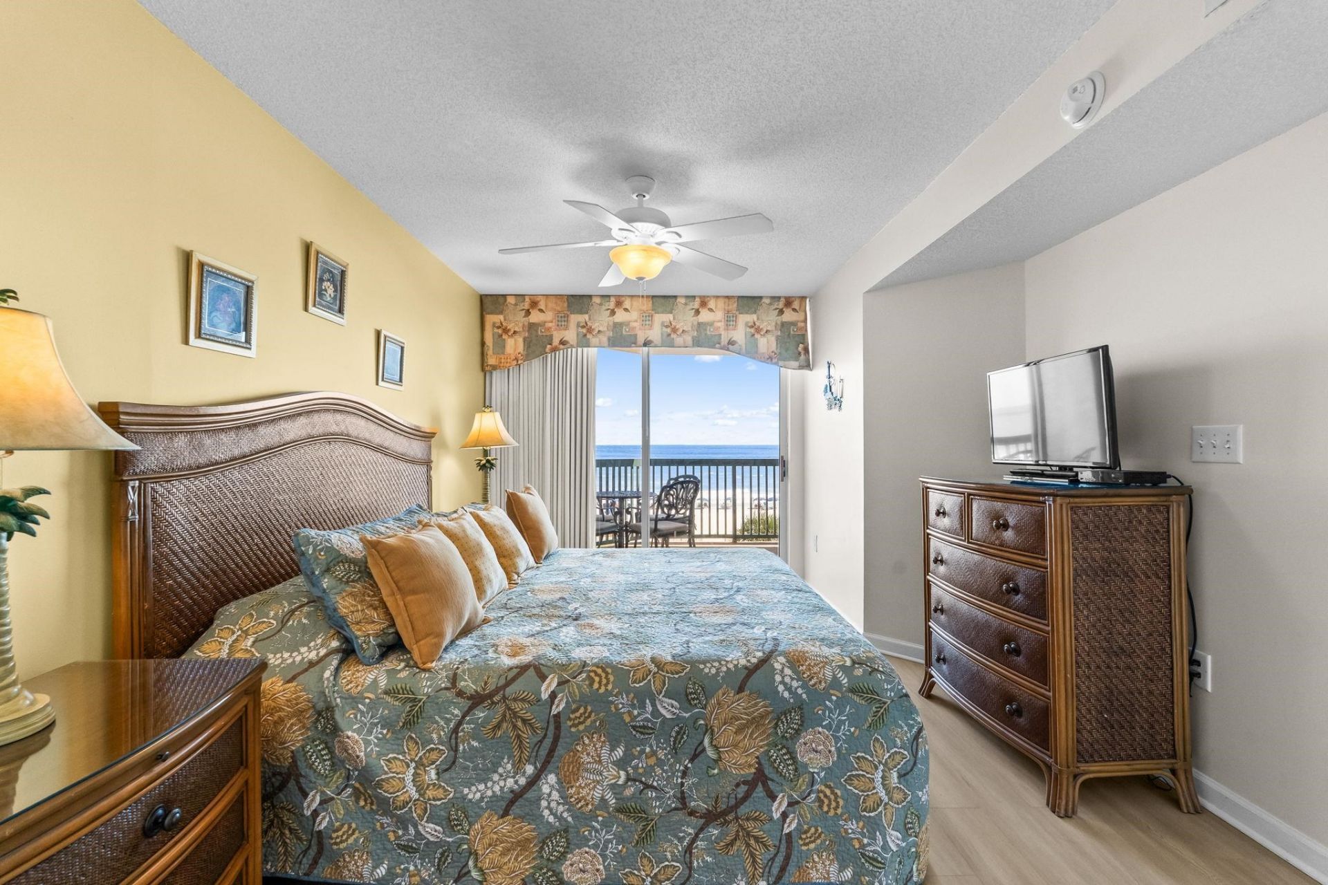 102 N Ocean Blvd. Photo 28