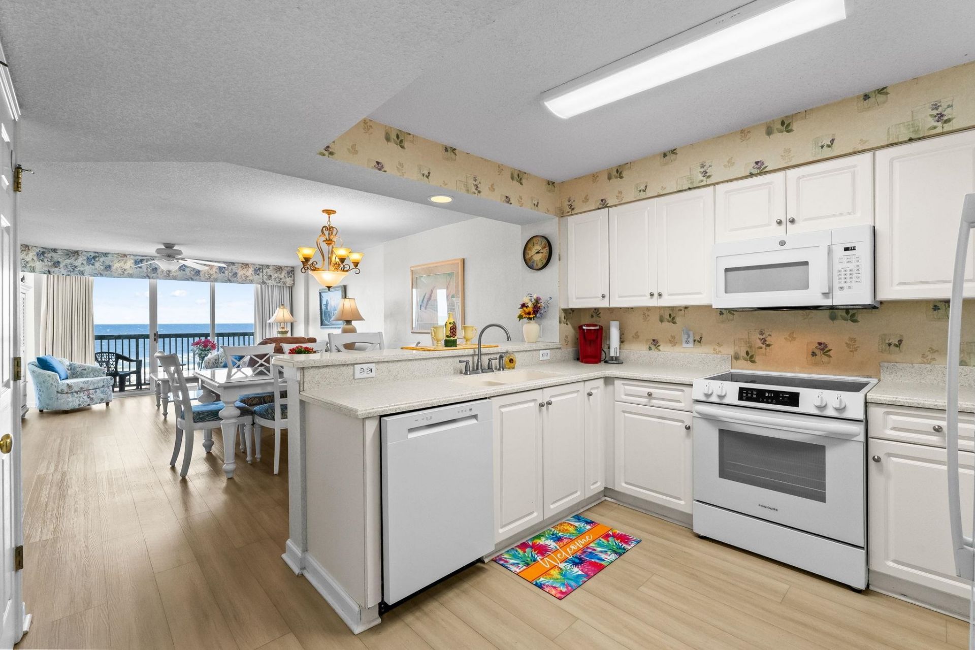 102 N Ocean Blvd. Photo 6