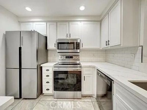 3867 Thorncroft, Inglewood, CA 90305
