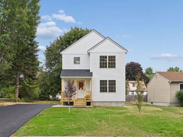 71 Epping Street, Portland, ME 04103