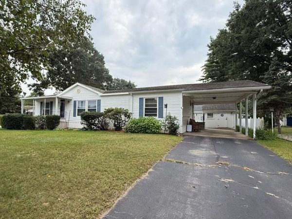 52 Lorna Street, Hollis, NH 03049