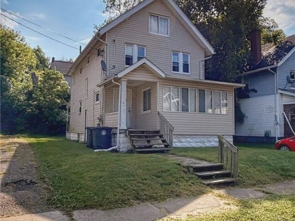 1167 Pondview Avenue , Akron, OH 44305