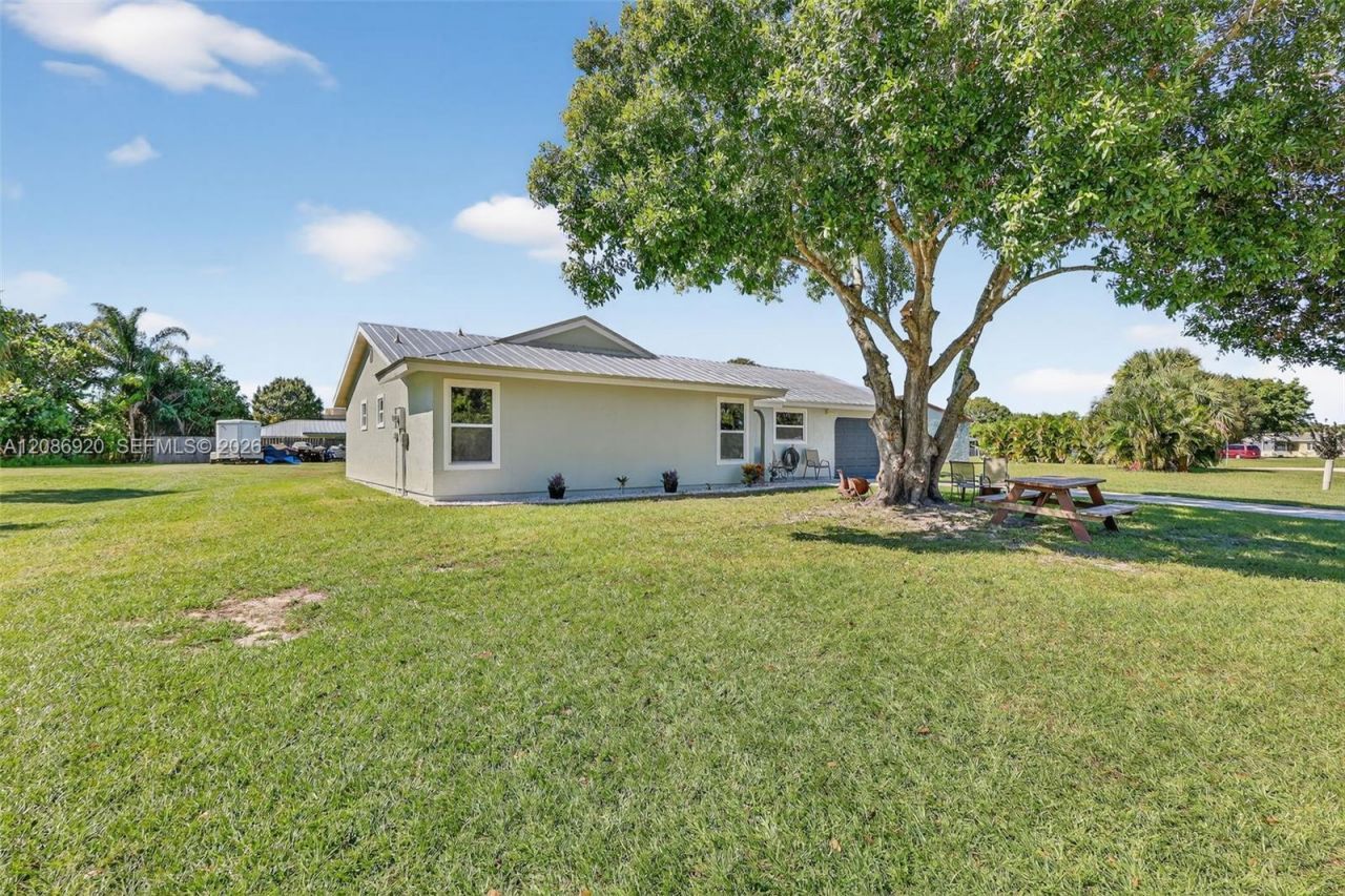 1610 SE Burning Ln, Port Saint Lucie, FL 34952 Photo