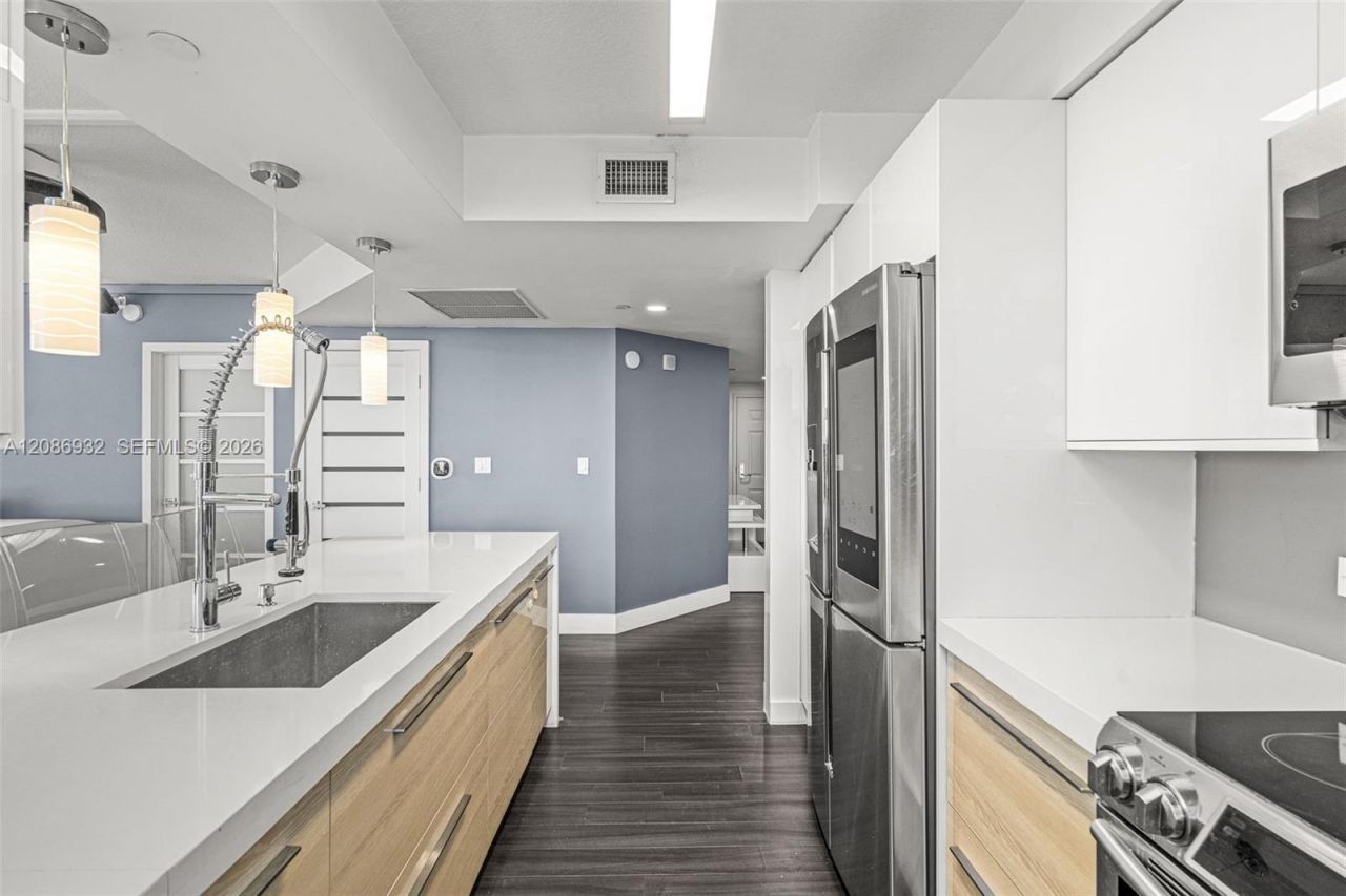 19501 W Country Club Dr, Unit 1508, Aventura, FL 33180 Photo