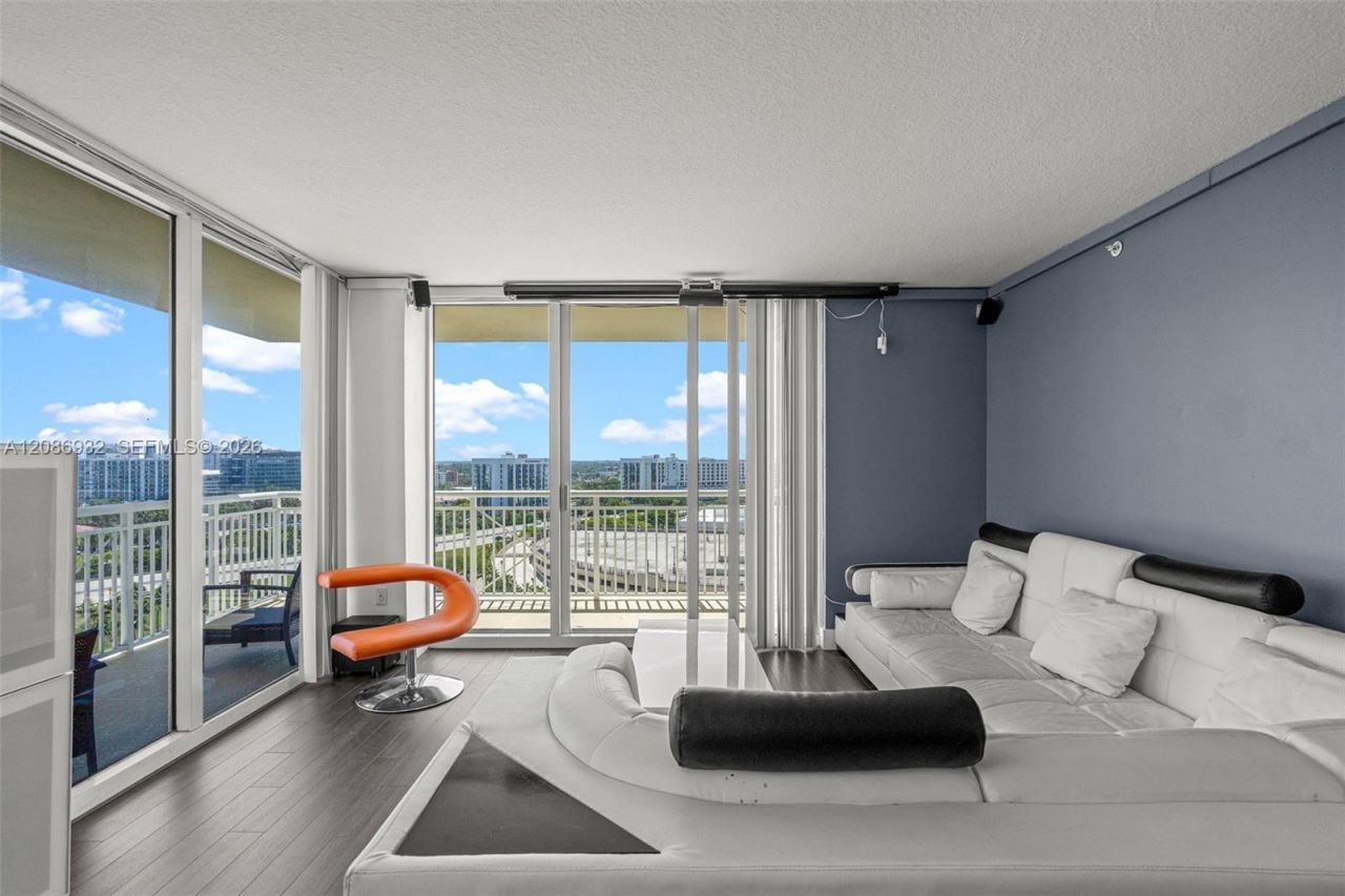 19501 W Country Club Dr, Unit 1508, Aventura, FL 33180 Photo