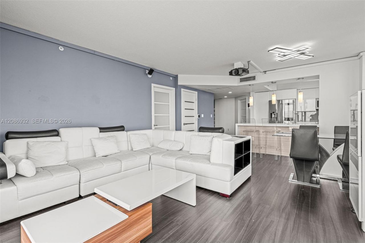19501 W Country Club Dr, Unit 1508, Aventura, FL 33180 Photo